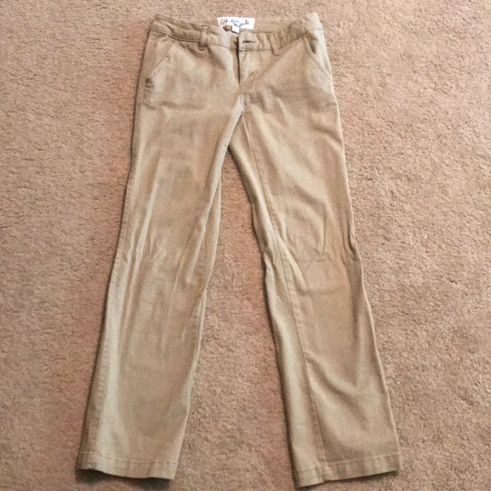 EUC Women’s size 00 Aeropostale Khaki Pants